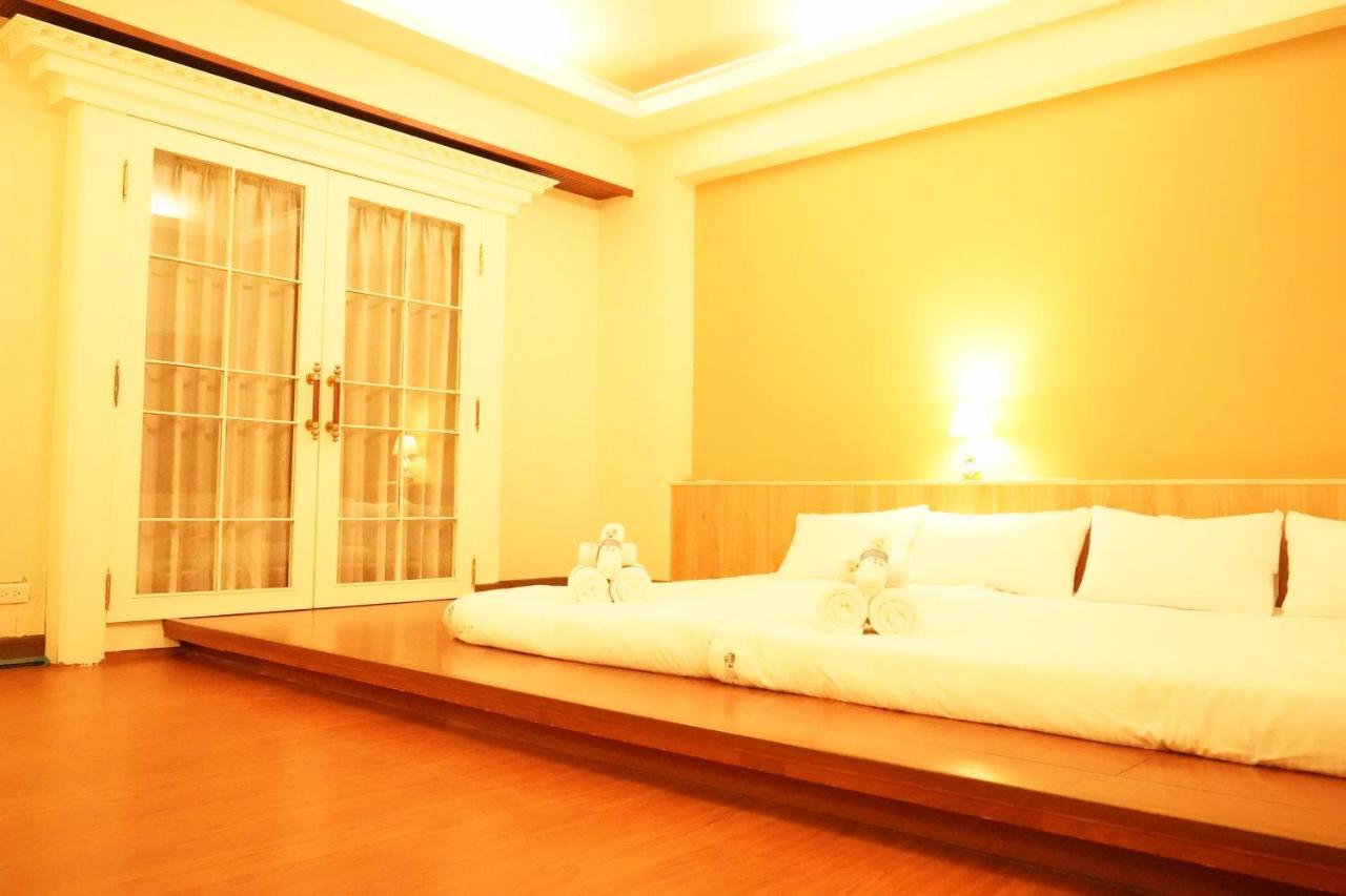 Kaohsiung Time'S Hotell Exteriör bild