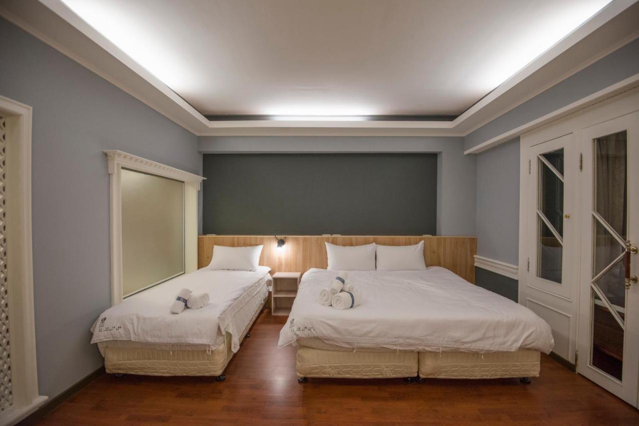 Kaohsiung Time'S Hotell Exteriör bild